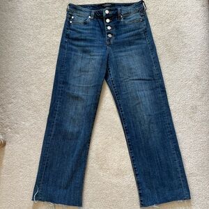 Liverpool Los Angeles Stove Pipr style jeans.